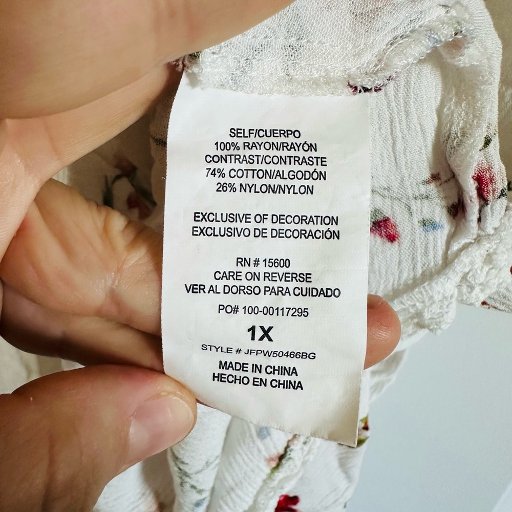 Embroidered Floral Tank Top - White - Picture 7 of 8